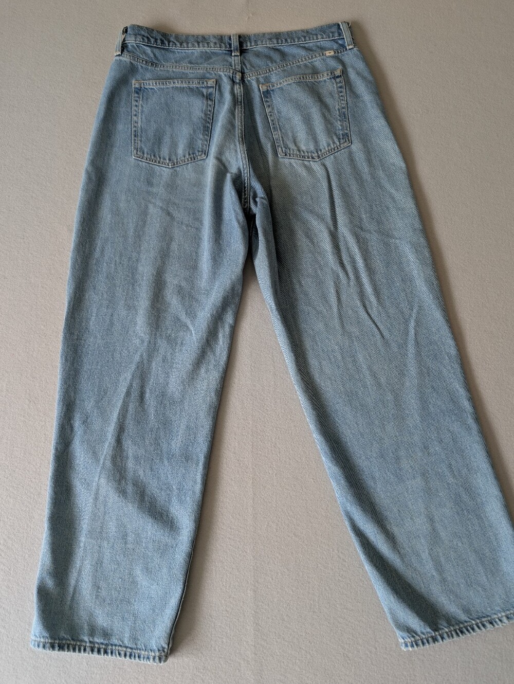 Aritzia Sunday Best Straight Leg Light Wash Jeans 100% Cotton Womens Size 31/12